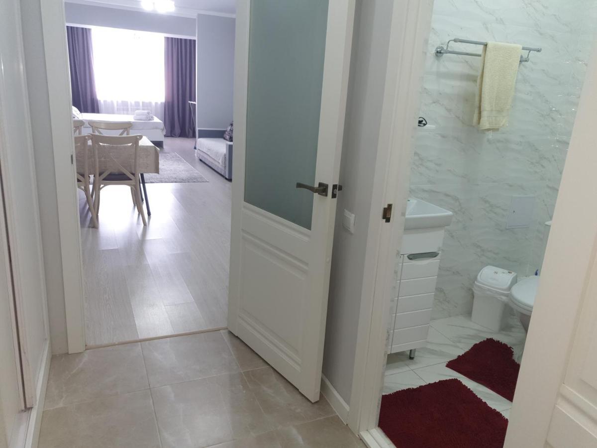 Центр Арбат Уютные Апартаменты В Новом Жк Almaty Luaran gambar