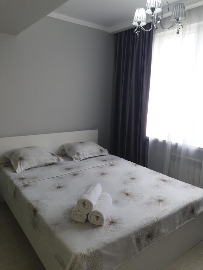 Центр Арбат Уютные Апартаменты В Новом Жк Almaty Luaran gambar